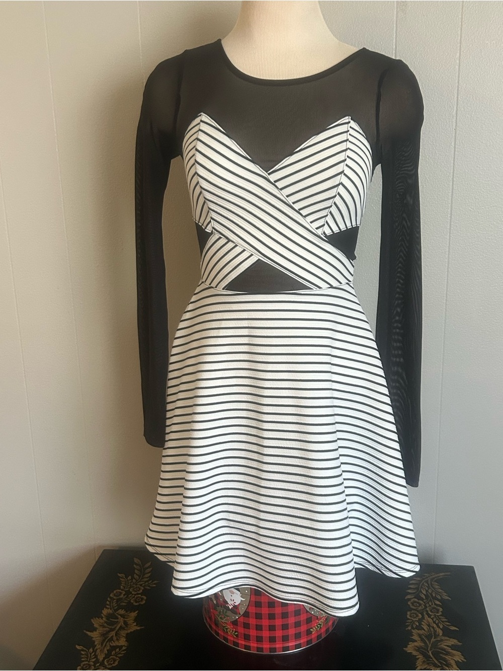 Awesome vintage Y2K Material Girl dress unique